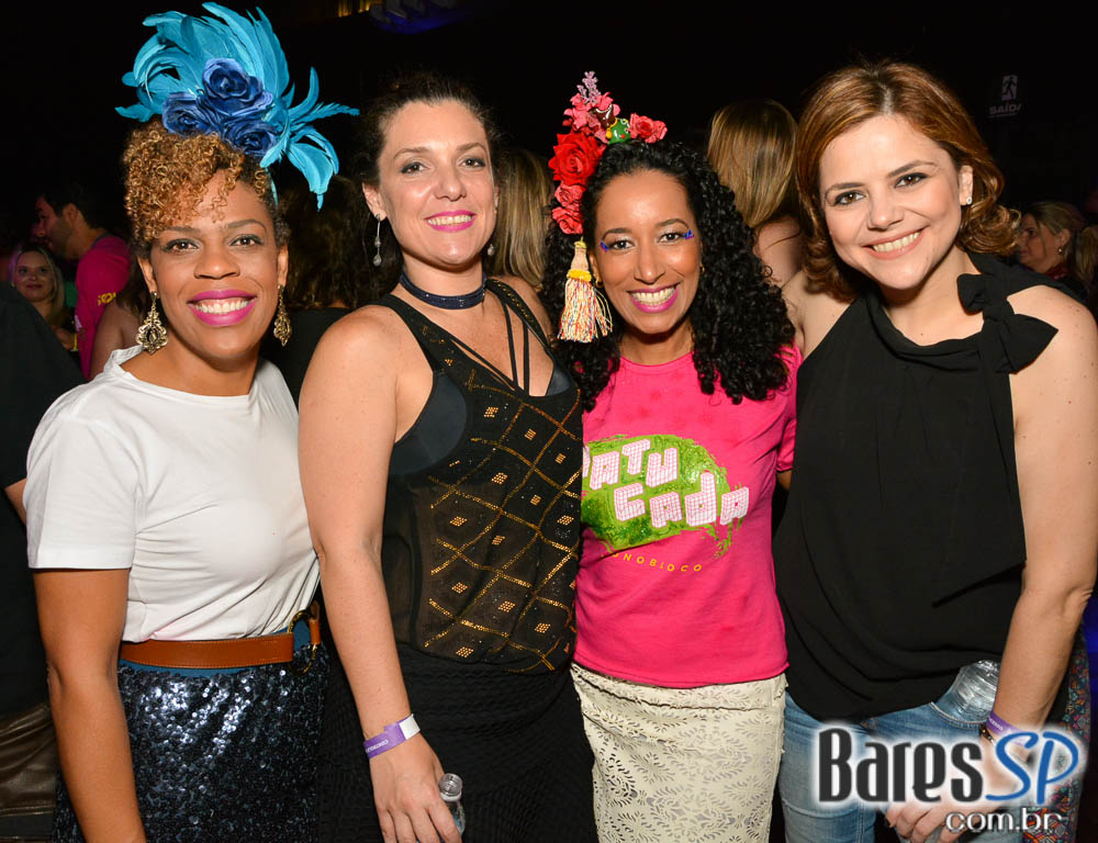 Batucada do Monobloco antecipou Carnaval 2017 no Clube Pinheiros Batucada do Monobloco antecipou Carnaval 2017 no Clube Pinheiros