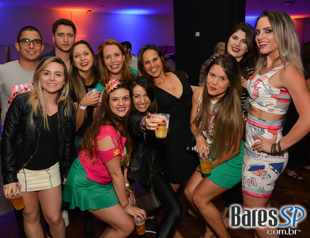 Batucada do Monobloco antecipou Carnaval 2017 no Clube Pinheiros Batucada do Monobloco antecipou Carnaval 2017 no Clube Pinheiros