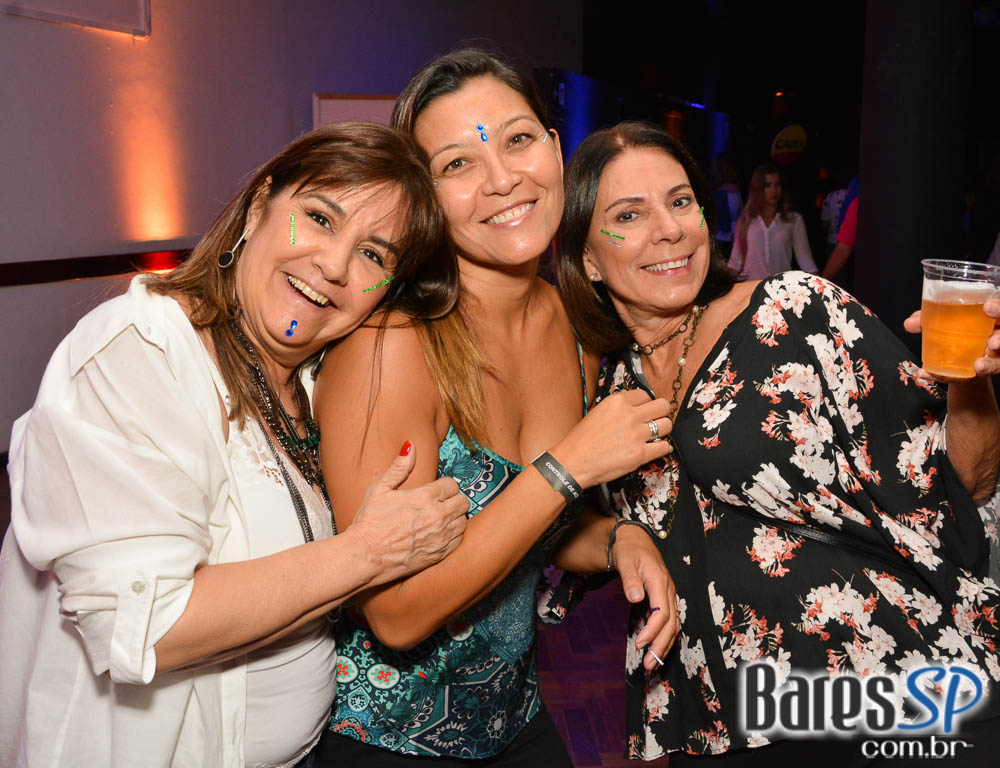 Batucada do Monobloco antecipou Carnaval 2017 no Clube Pinheiros Batucada do Monobloco antecipou Carnaval 2017 no Clube Pinheiros