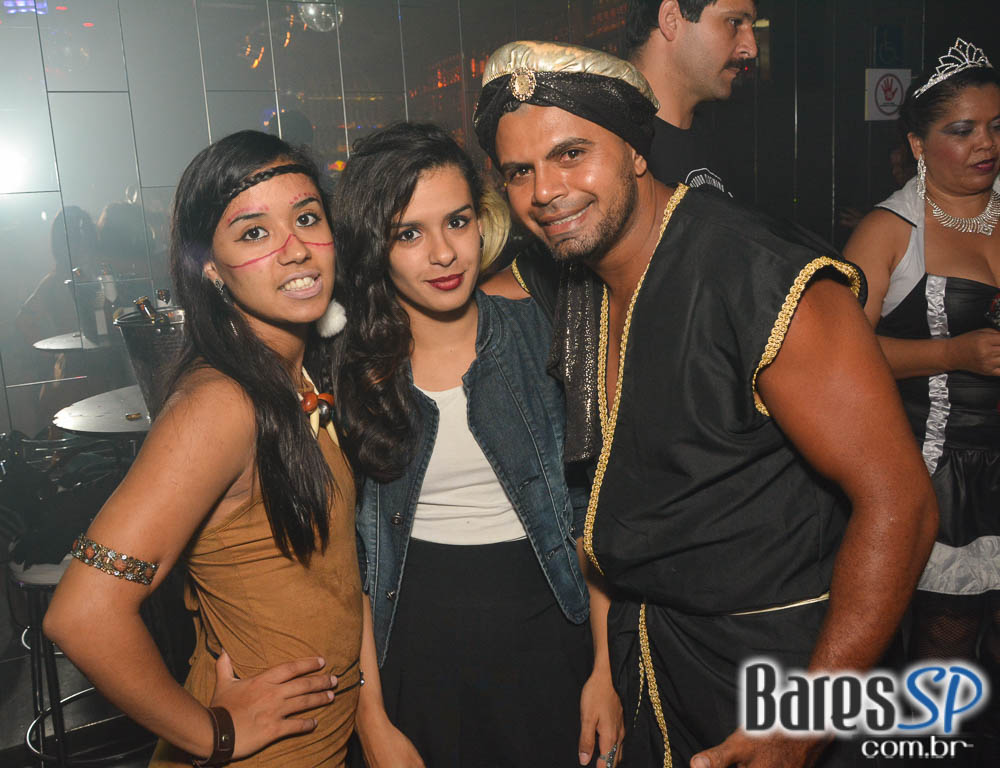 Festa de despedida do ano de 2016 com a Noite da Fantasia no Akbar Festa de despedida do ano de 2016 com a Noite da Fantasia no Akbar