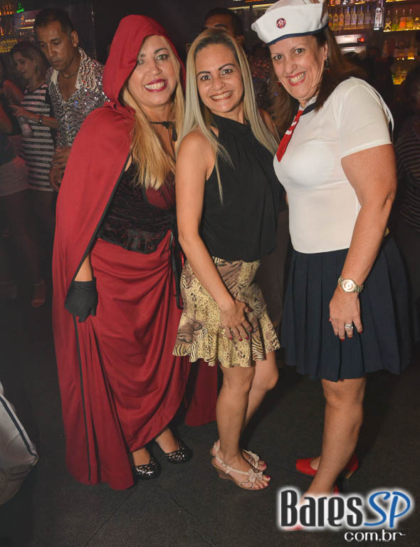 Festa de despedida do ano de 2016 com a Noite da Fantasia no Akbar Festa de despedida do ano de 2016 com a Noite da Fantasia no Akbar