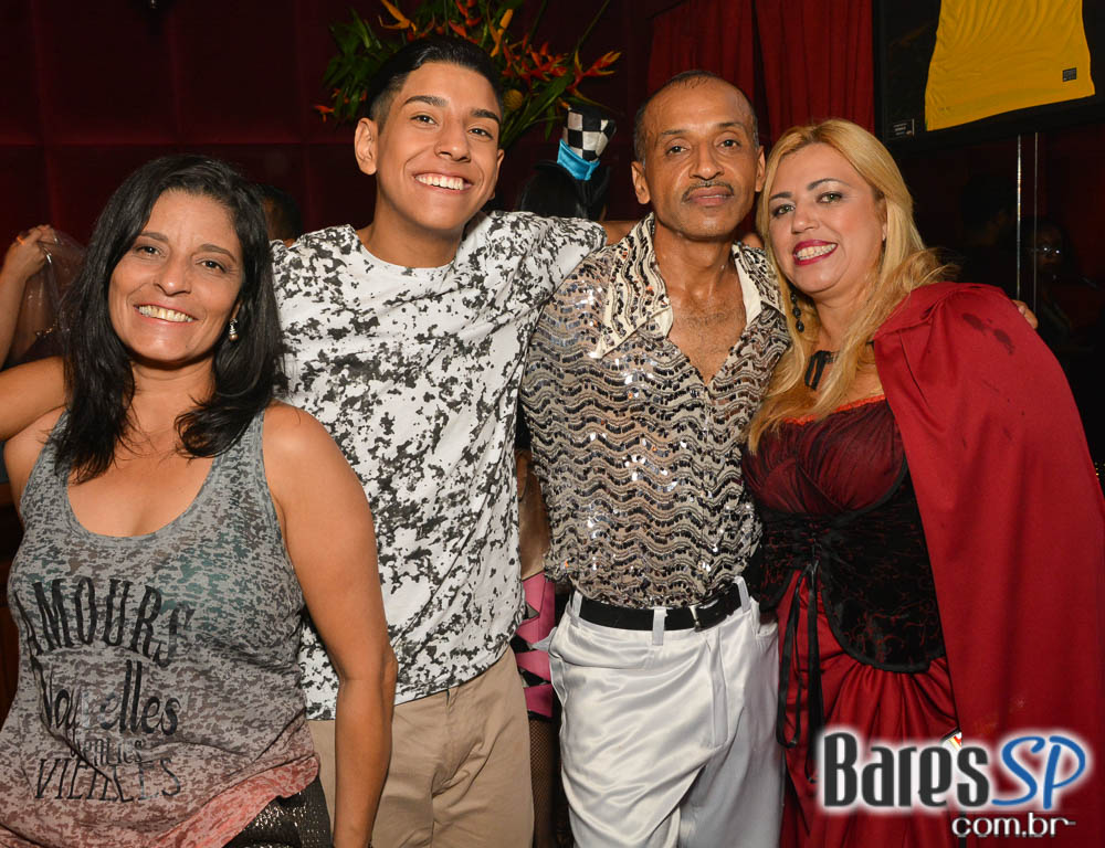 Festa de despedida do ano de 2016 com a Noite da Fantasia no Akbar Festa de despedida do ano de 2016 com a Noite da Fantasia no Akbar