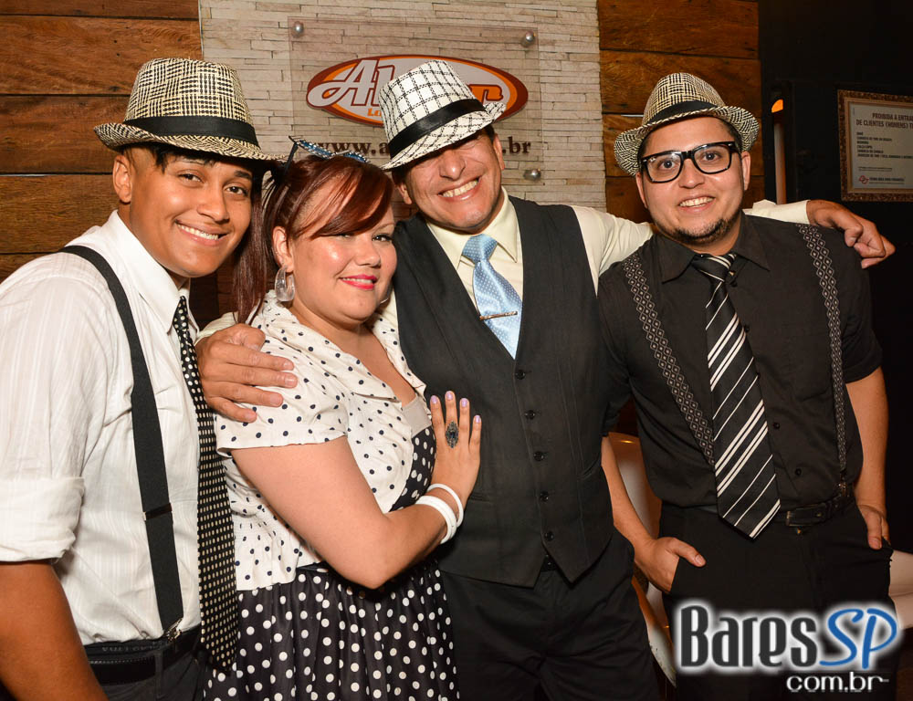 Festa de despedida do ano de 2016 com a Noite da Fantasia no Akbar Festa de despedida do ano de 2016 com a Noite da Fantasia no Akbar