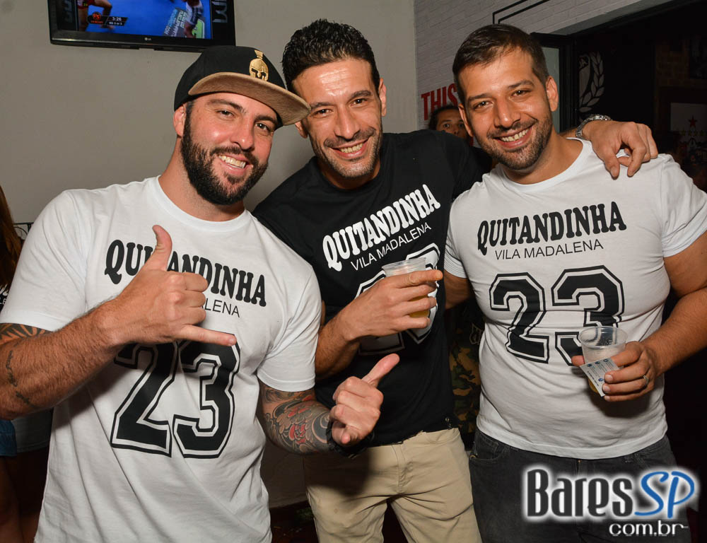 Aniversário de 23 anos do Bar Quitandinha com DJs convidados agitou o sábado Aniversário de 23 anos do Bar Quitandinha com DJs convidados agitou o sábado