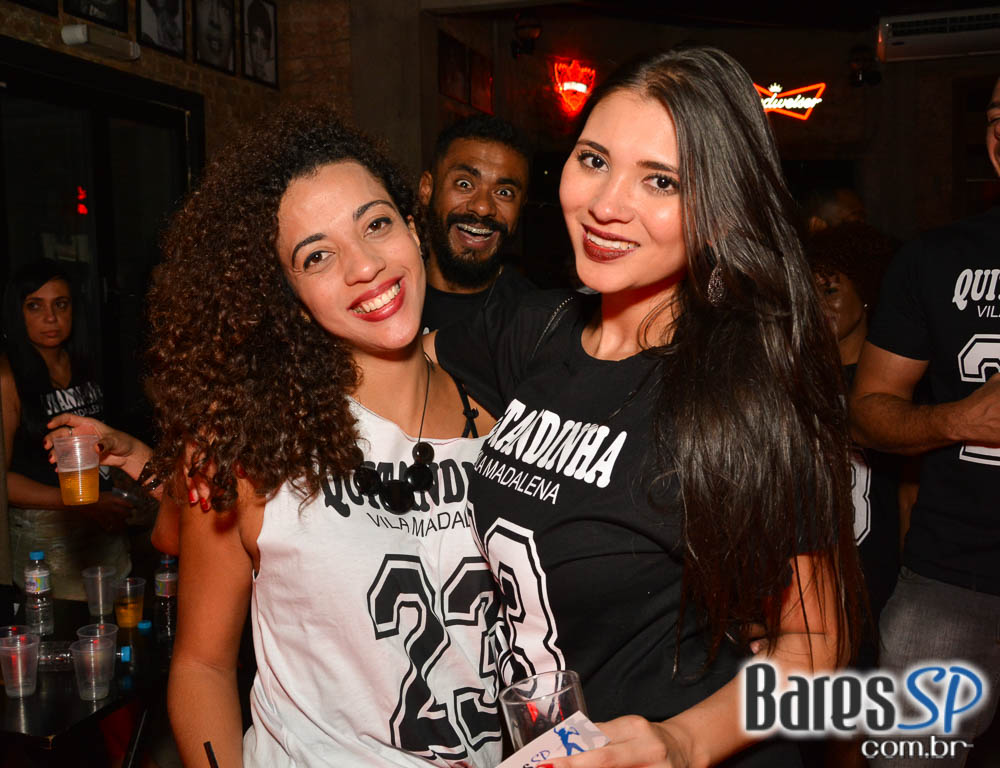 Aniversário de 23 anos do Bar Quitandinha com DJs convidados agitou o sábado Aniversário de 23 anos do Bar Quitandinha com DJs convidados agitou o sábado