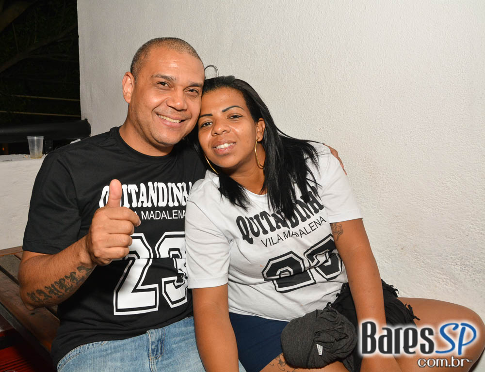 Aniversário de 23 anos do Bar Quitandinha com DJs convidados agitou o sábado Aniversário de 23 anos do Bar Quitandinha com DJs convidados agitou o sábado