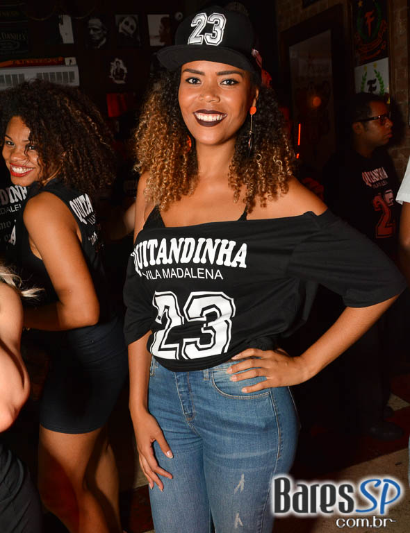 Aniversário de 23 anos do Bar Quitandinha com DJs convidados agitou o sábado Aniversário de 23 anos do Bar Quitandinha com DJs convidados agitou o sábado