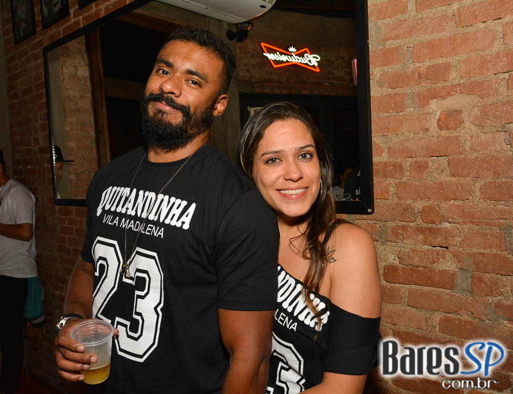 Aniversário de 23 anos do Bar Quitandinha com DJs convidados agitou o sábado Aniversário de 23 anos do Bar Quitandinha com DJs convidados agitou o sábado