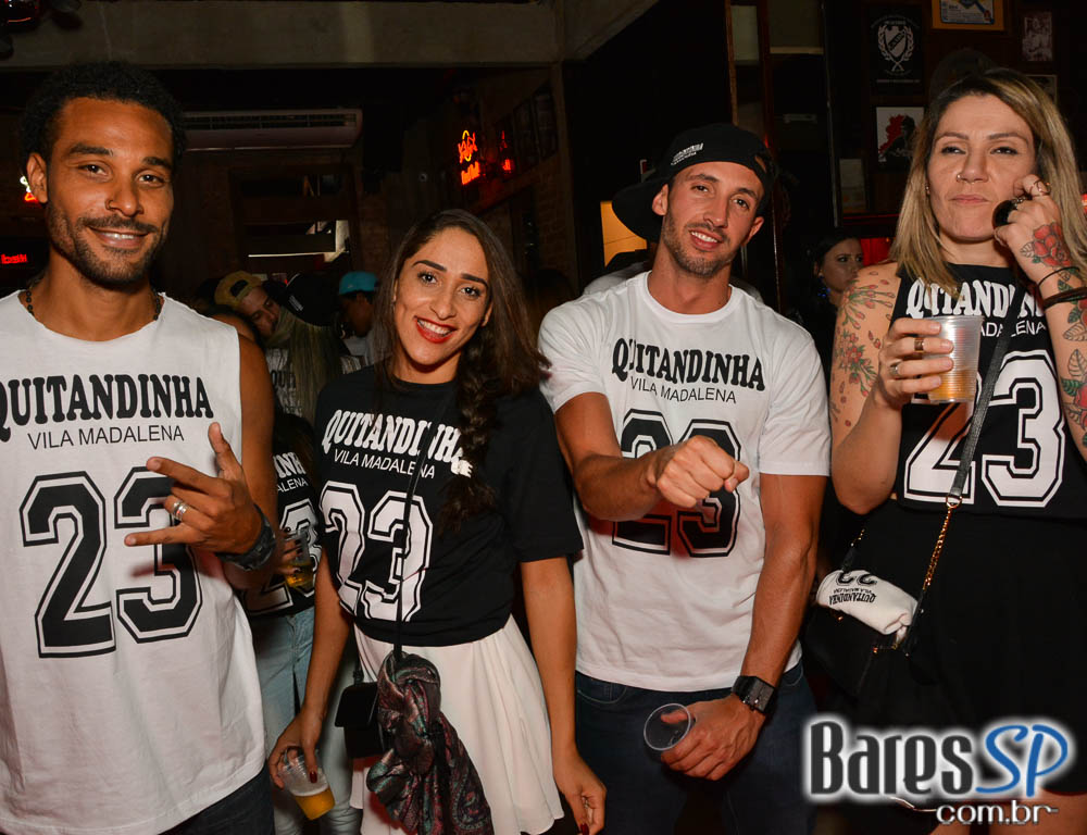 Aniversário de 23 anos do Bar Quitandinha com DJs convidados agitou o sábado Aniversário de 23 anos do Bar Quitandinha com DJs convidados agitou o sábado