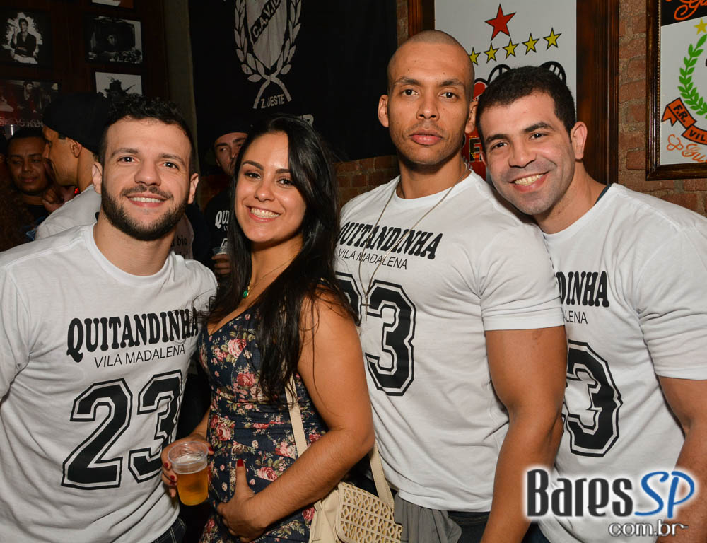 Aniversário de 23 anos do Bar Quitandinha com DJs convidados agitou o sábado Aniversário de 23 anos do Bar Quitandinha com DJs convidados agitou o sábado