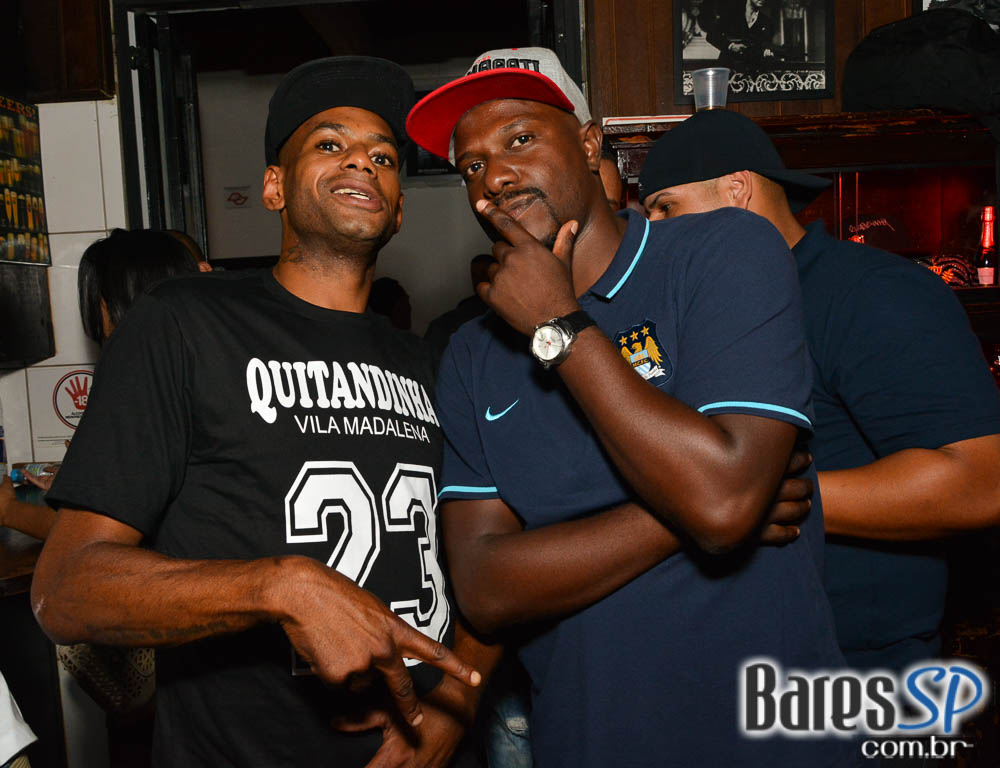 Aniversário de 23 anos do Bar Quitandinha com DJs convidados agitou o sábado Aniversário de 23 anos do Bar Quitandinha com DJs convidados agitou o sábado