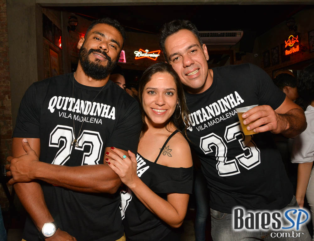 Aniversário de 23 anos do Bar Quitandinha com DJs convidados agitou o sábado Aniversário de 23 anos do Bar Quitandinha com DJs convidados agitou o sábado