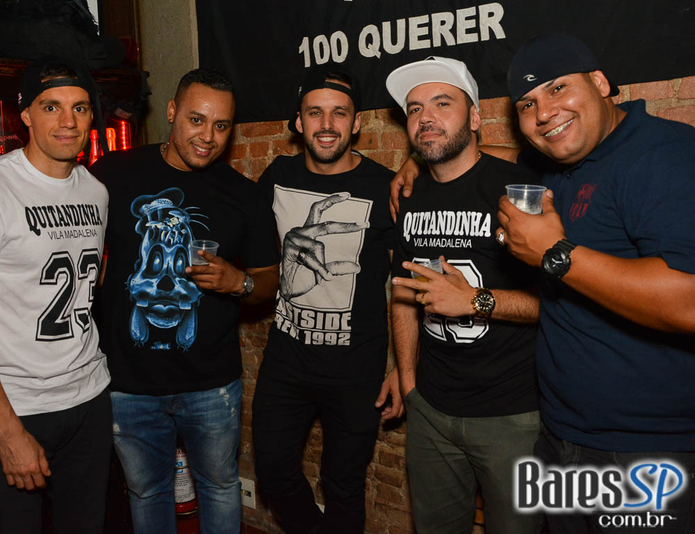 Aniversário de 23 anos do Bar Quitandinha com DJs convidados agitou o sábado Aniversário de 23 anos do Bar Quitandinha com DJs convidados agitou o sábado