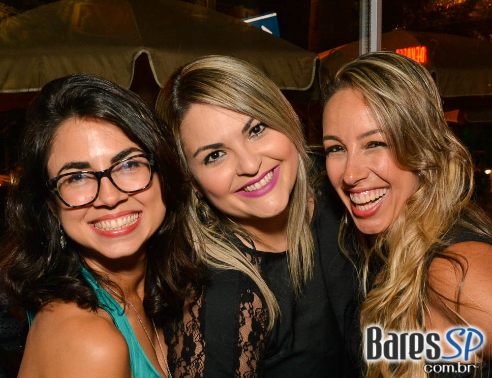 #EnfimChegouASextaFeira com Pagode dos Brothers, As de Paula e Leo Derobi no Boteco Vila Rica #EnfimChegouASextaFeira com Pagode dos Brothers, As de Paula e Leo Derobi no Boteco Vila Rica