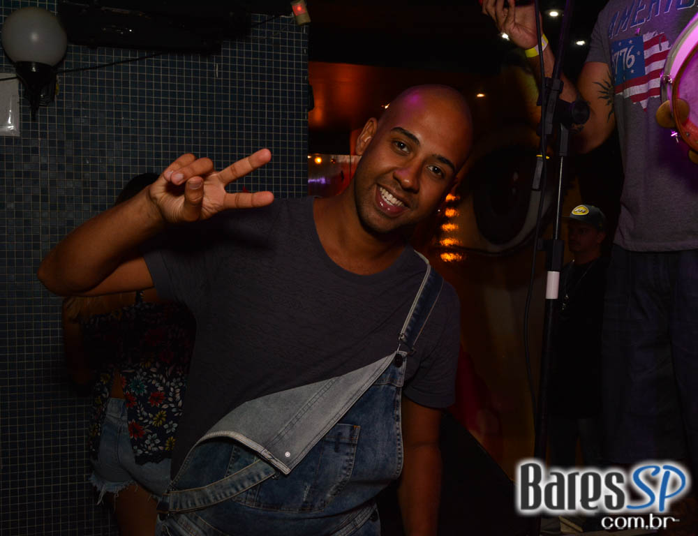 #EnfimChegouASextaFeira com Pagode dos Brothers, As de Paula e Leo Derobi no Boteco Vila Rica #EnfimChegouASextaFeira com Pagode dos Brothers, As de Paula e Leo Derobi no Boteco Vila Rica