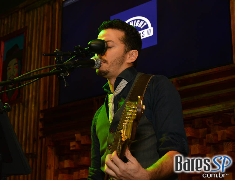 Bandas Midnight Funkers e The Someones animaram a noite com pop rock no Ton Ton Jazz Bandas Midnight Funkers e The Someones animaram a noite com pop rock no Ton Ton Jazz