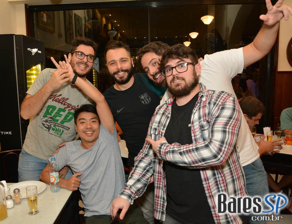 Os Manteigas apresentaram o melhor do MPB e pop rock no Bar Birô Os Manteigas apresentaram o melhor do MPB e pop rock no Bar Birô