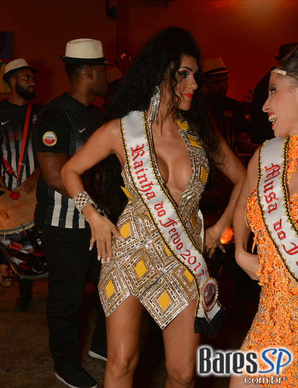 Bloco do Fervo e Roda de Samba do Olaria animaram o Traço de União Bloco do Fervo e Roda de Samba do Olaria animaram o Traço de União