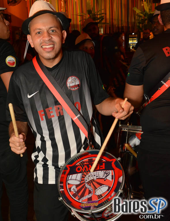 Bloco do Fervo e Roda de Samba do Olaria animaram o Traço de União Bloco do Fervo e Roda de Samba do Olaria animaram o Traço de União