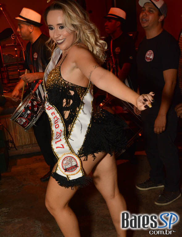 Bloco do Fervo e Roda de Samba do Olaria animaram o Traço de União Bloco do Fervo e Roda de Samba do Olaria animaram o Traço de União