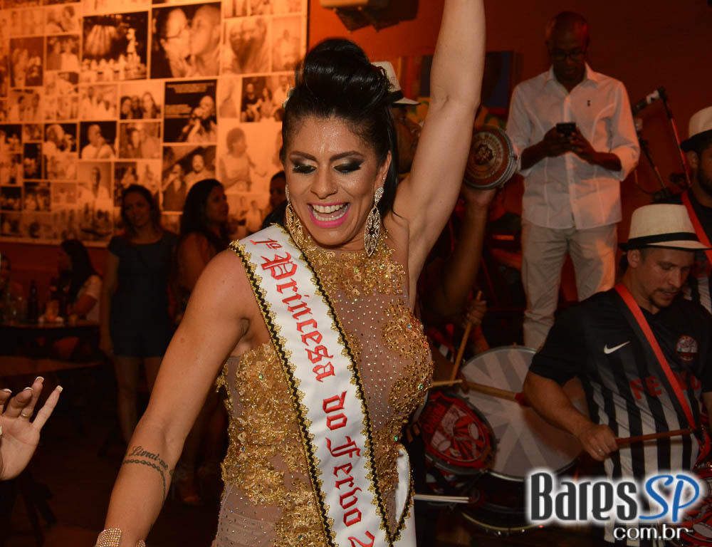 Bloco do Fervo e Roda de Samba do Olaria animaram o Traço de União Bloco do Fervo e Roda de Samba do Olaria animaram o Traço de União