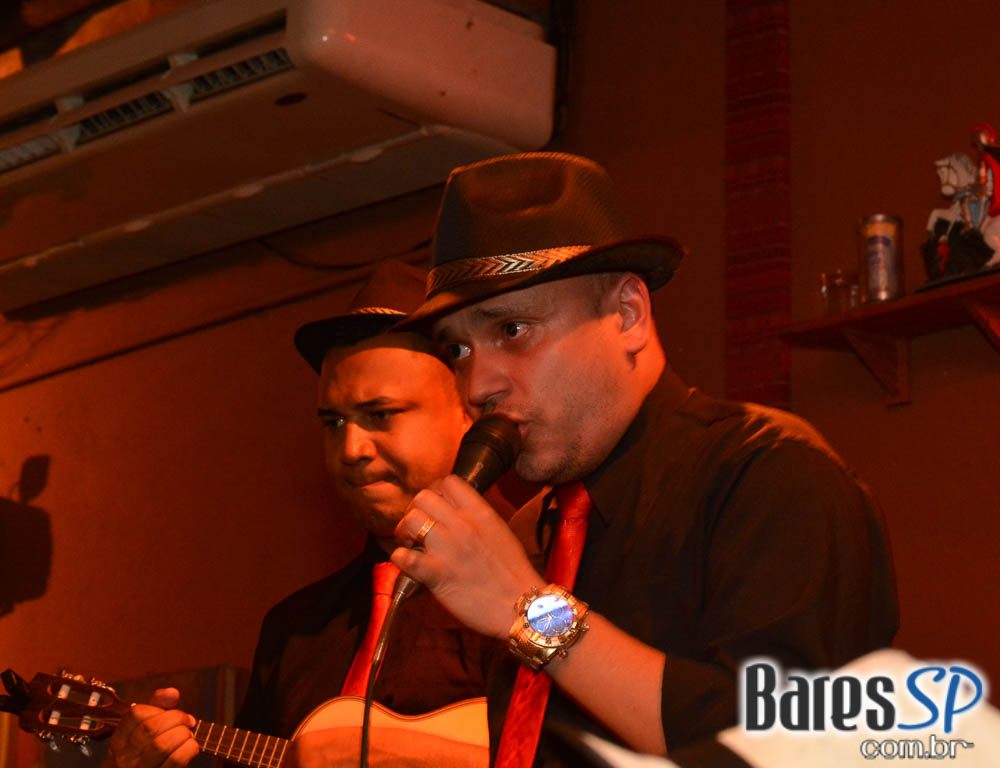 Bloco do Fervo e Roda de Samba do Olaria animaram o Traço de União Bloco do Fervo e Roda de Samba do Olaria animaram o Traço de União