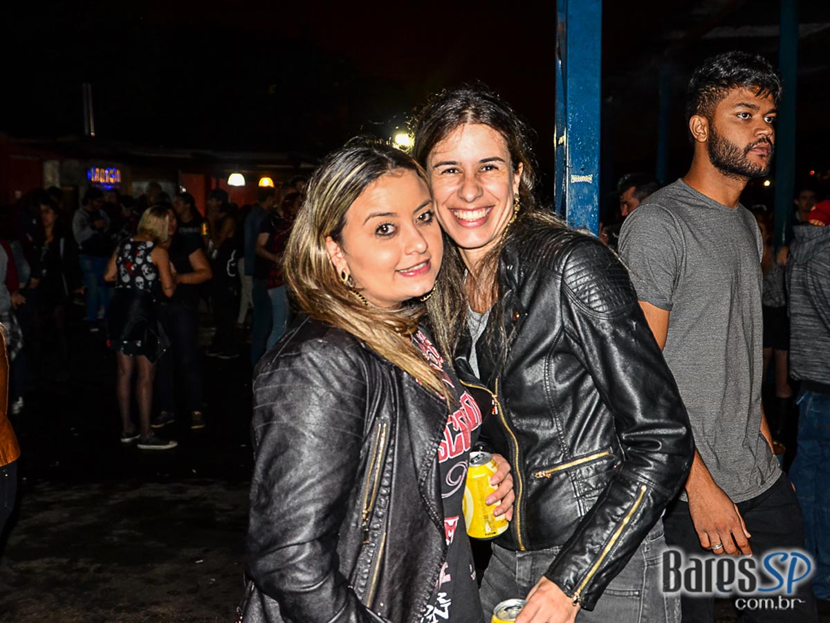 Bandas The Best Maien, Comet Strike, Live to Kiss e Dirty Jack no Aquarius Rock Bar Bandas The Best Maien, Comet Strike, Live to Kiss e Dirty Jack no Aquarius Rock Bar