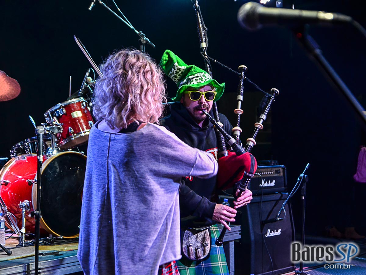 Bandas The Best Maien, Comet Strike, Live to Kiss e Dirty Jack no Aquarius Rock Bar Bandas The Best Maien, Comet Strike, Live to Kiss e Dirty Jack no Aquarius Rock Bar