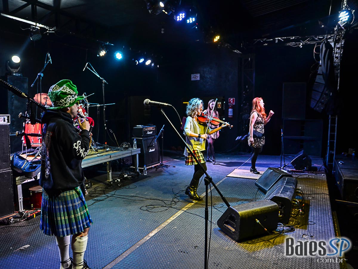 Bandas The Best Maien, Comet Strike, Live to Kiss e Dirty Jack no Aquarius Rock Bar Bandas The Best Maien, Comet Strike, Live to Kiss e Dirty Jack no Aquarius Rock Bar