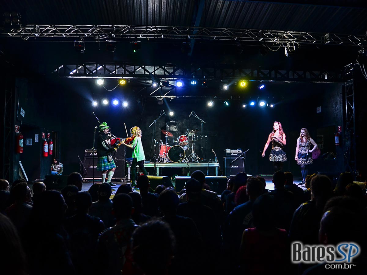 Bandas The Best Maien, Comet Strike, Live to Kiss e Dirty Jack no Aquarius Rock Bar Bandas The Best Maien, Comet Strike, Live to Kiss e Dirty Jack no Aquarius Rock Bar