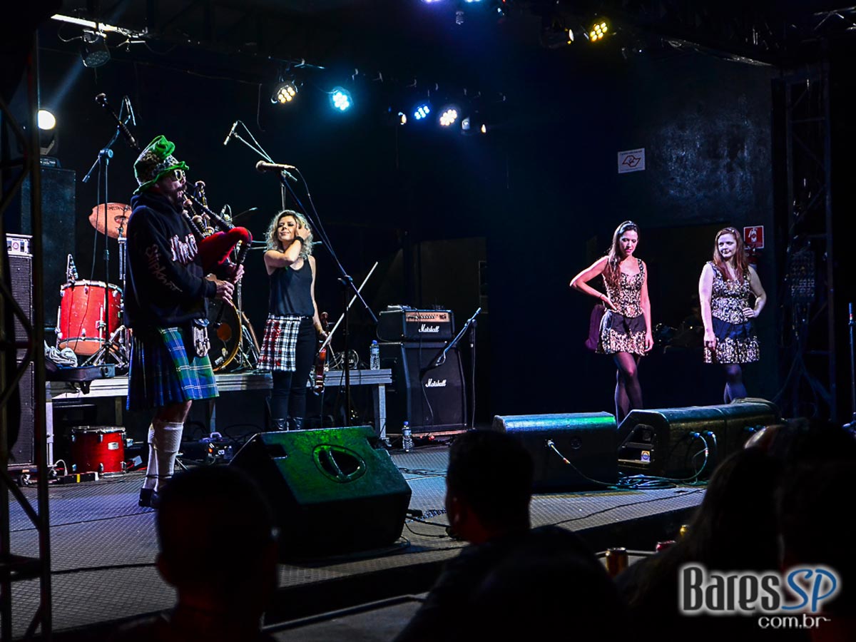 Bandas The Best Maien, Comet Strike, Live to Kiss e Dirty Jack no Aquarius Rock Bar Bandas The Best Maien, Comet Strike, Live to Kiss e Dirty Jack no Aquarius Rock Bar