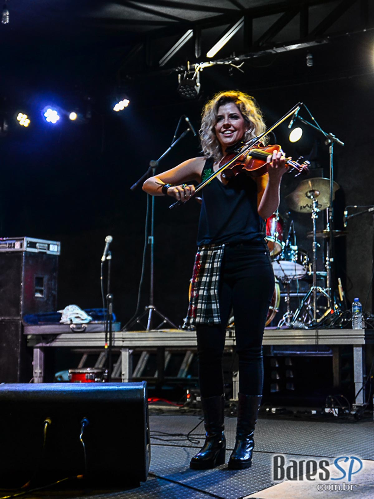 Bandas The Best Maien, Comet Strike, Live to Kiss e Dirty Jack no Aquarius Rock Bar Bandas The Best Maien, Comet Strike, Live to Kiss e Dirty Jack no Aquarius Rock Bar