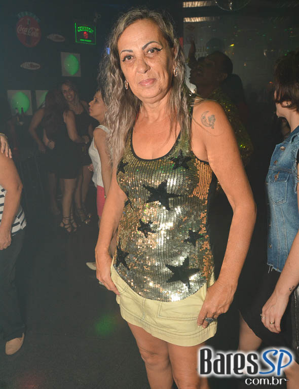 Noite do Whisky comandou a noite com muito flash back no Akbar Lounge e Disco Noite do Whisky comandou a noite com muito flash back no Akbar Lounge e Disco