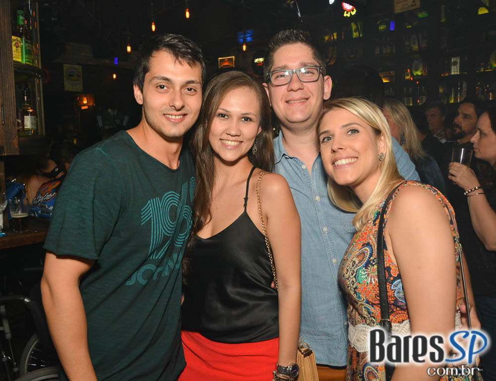 Banda Rock Stamp animou o palco do Dublin com muito Pop Rock Banda Rock Stamp animou o palco do Dublin com muito Pop Rock