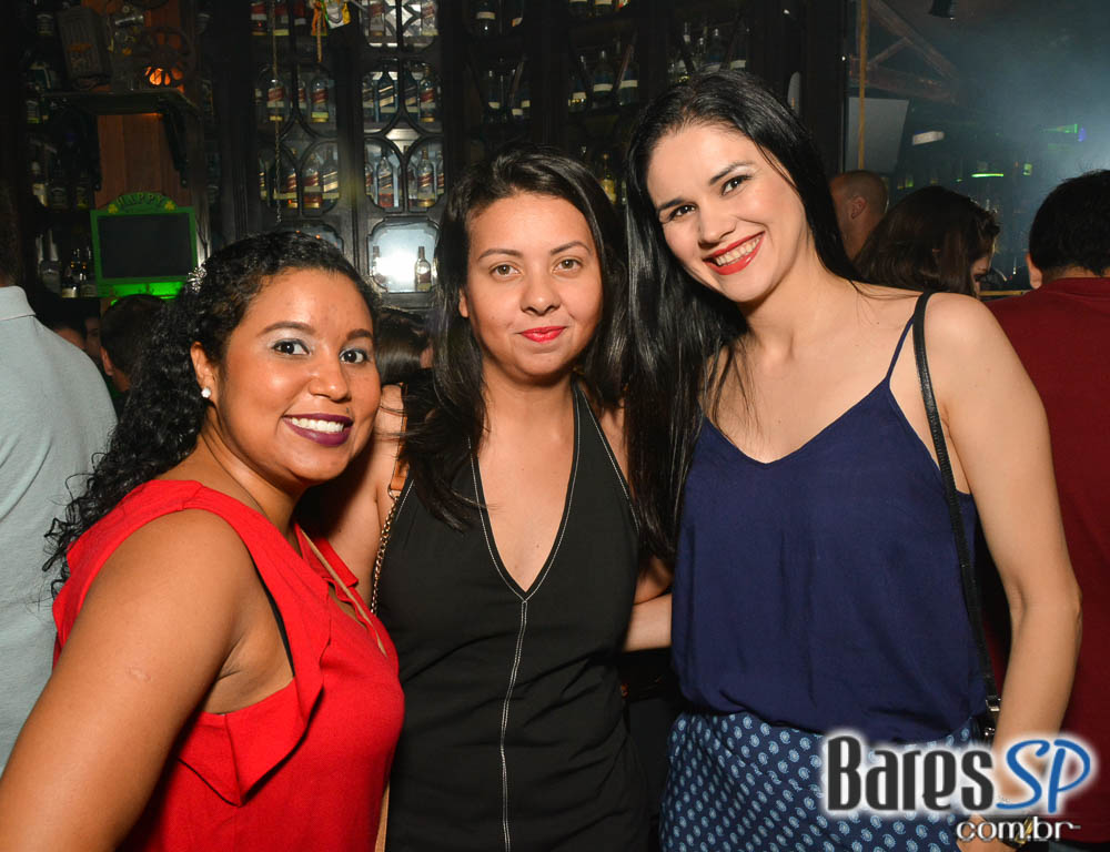 Banda Rock Stamp animou o palco do Dublin com muito Pop Rock Banda Rock Stamp animou o palco do Dublin com muito Pop Rock