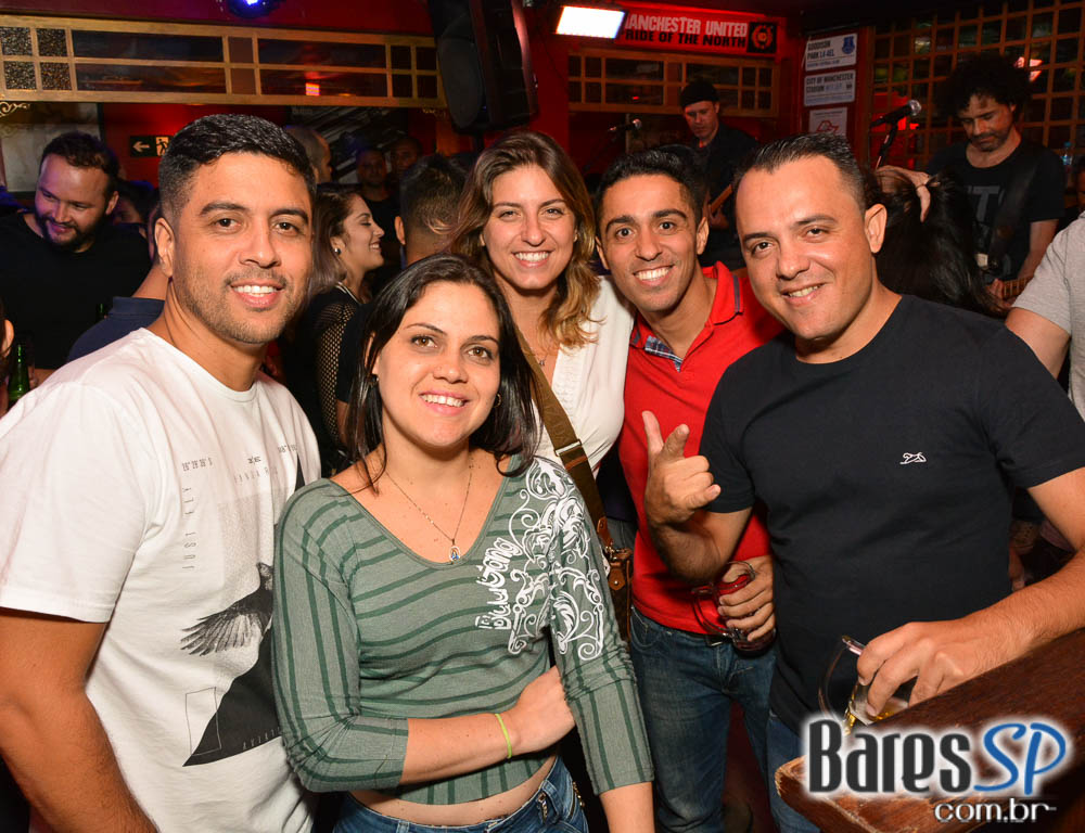 Banda Insônica e Sal Vincent comandaram a sexta-feira do Republic Pub Banda Insônica e Sal Vincent comandaram a sexta-feira do Republic Pub