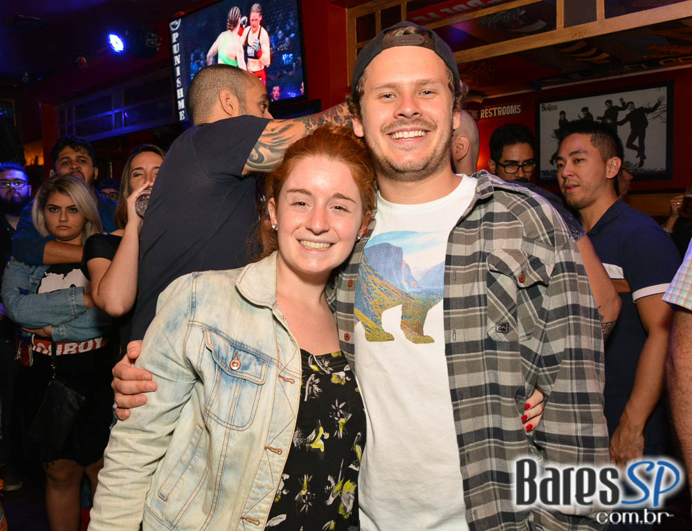 Banda Insônica e Sal Vincent comandaram a sexta-feira do Republic Pub Banda Insônica e Sal Vincent comandaram a sexta-feira do Republic Pub