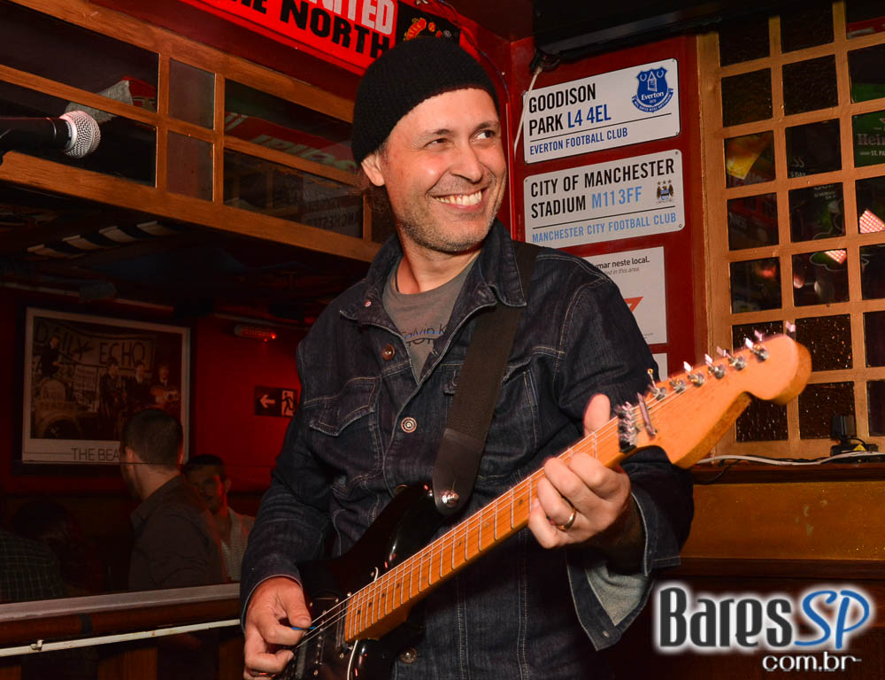 Banda Insônica e Sal Vincent comandaram a sexta-feira do Republic Pub Banda Insônica e Sal Vincent comandaram a sexta-feira do Republic Pub
