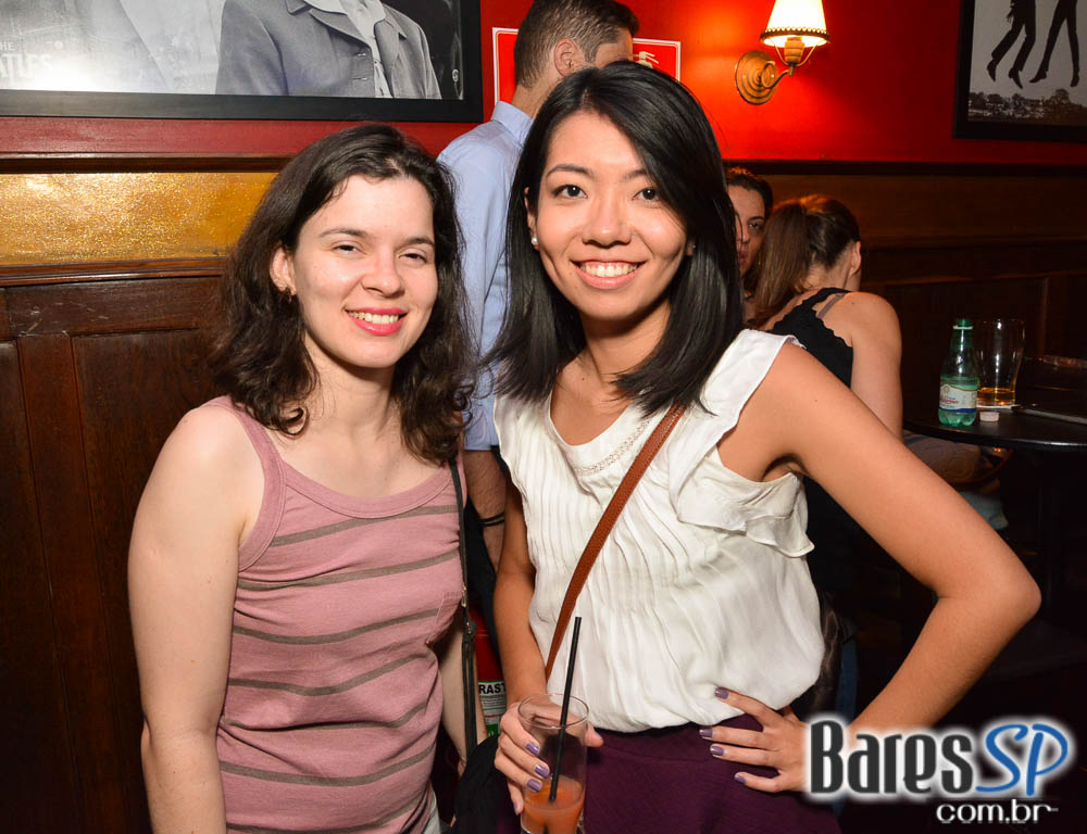Banda Insônica e Sal Vincent comandaram a sexta-feira do Republic Pub Banda Insônica e Sal Vincent comandaram a sexta-feira do Republic Pub