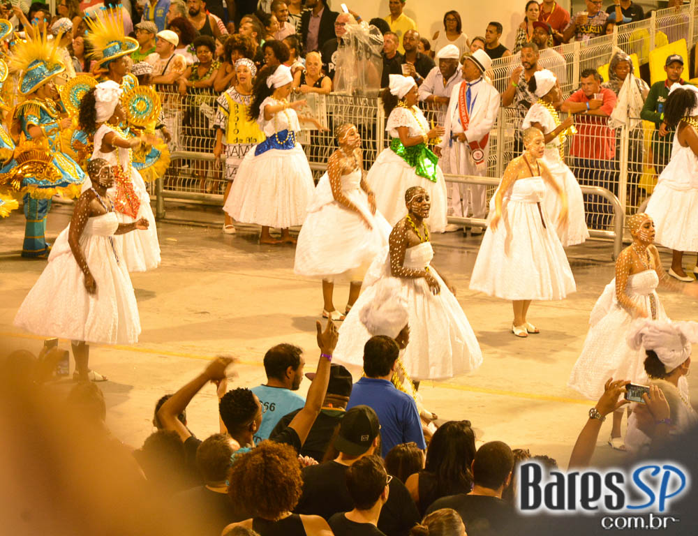 Camarote Bar Brahma recebeu Baile do Bem no Desfile das Capeão Camarote Bar Brahma recebeu Baile do Bem no Desfile das Capeão
