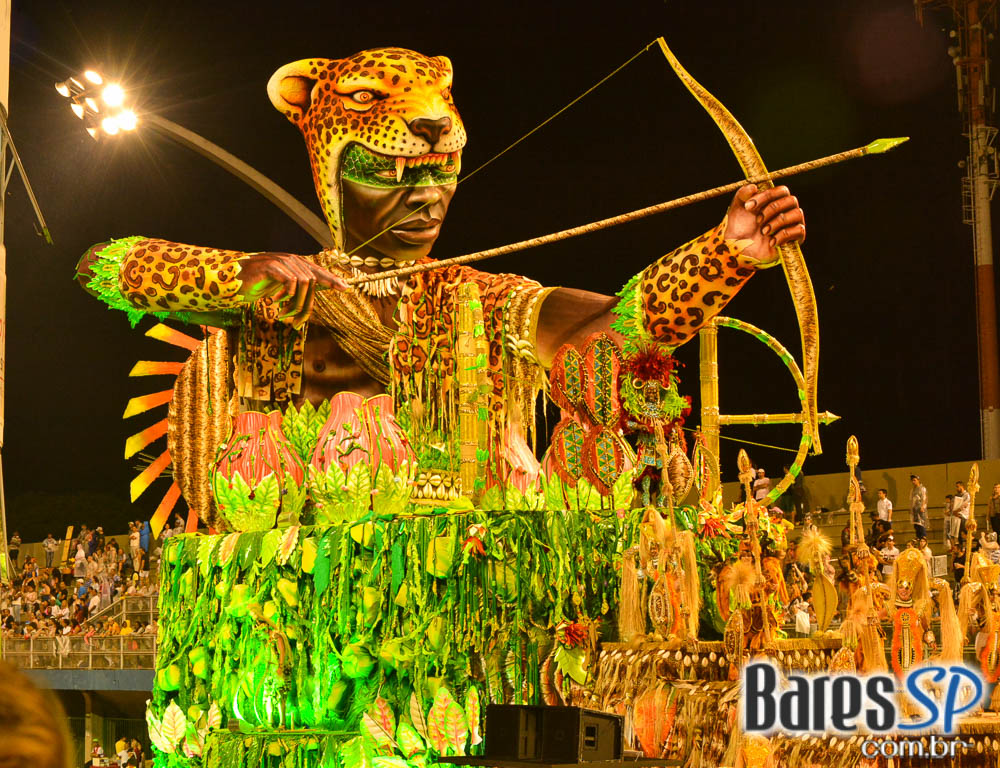 Camarote Bar Brahma recebeu Baile do Bem no Desfile das Capeão Camarote Bar Brahma recebeu Baile do Bem no Desfile das Capeão