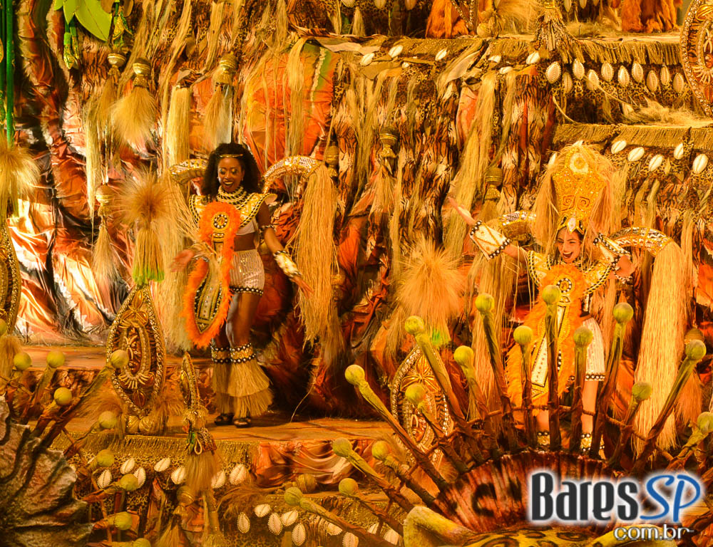 Camarote Bar Brahma recebeu Baile do Bem no Desfile das Capeão Camarote Bar Brahma recebeu Baile do Bem no Desfile das Capeão