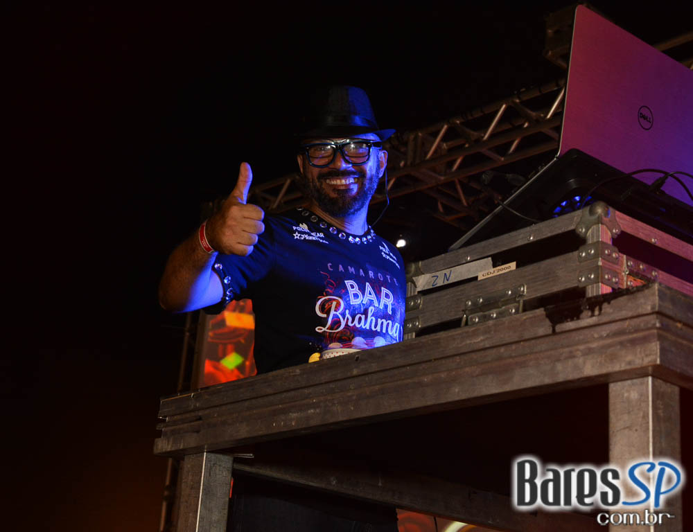 Camarote Bar Brahma recebeu Baile do Bem no Desfile das Capeão Camarote Bar Brahma recebeu Baile do Bem no Desfile das Capeão