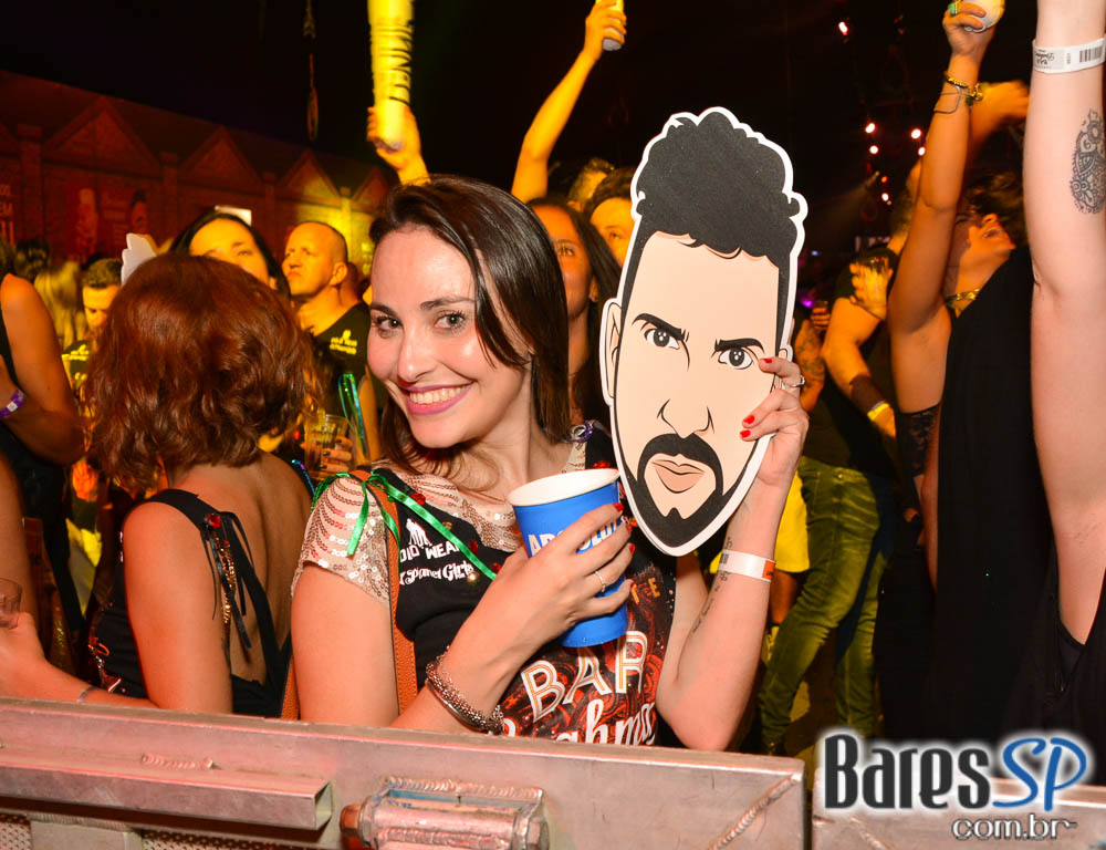 Camarote Bar Brahma recebeu Baile do Bem no Desfile das Capeão Camarote Bar Brahma recebeu Baile do Bem no Desfile das Capeão