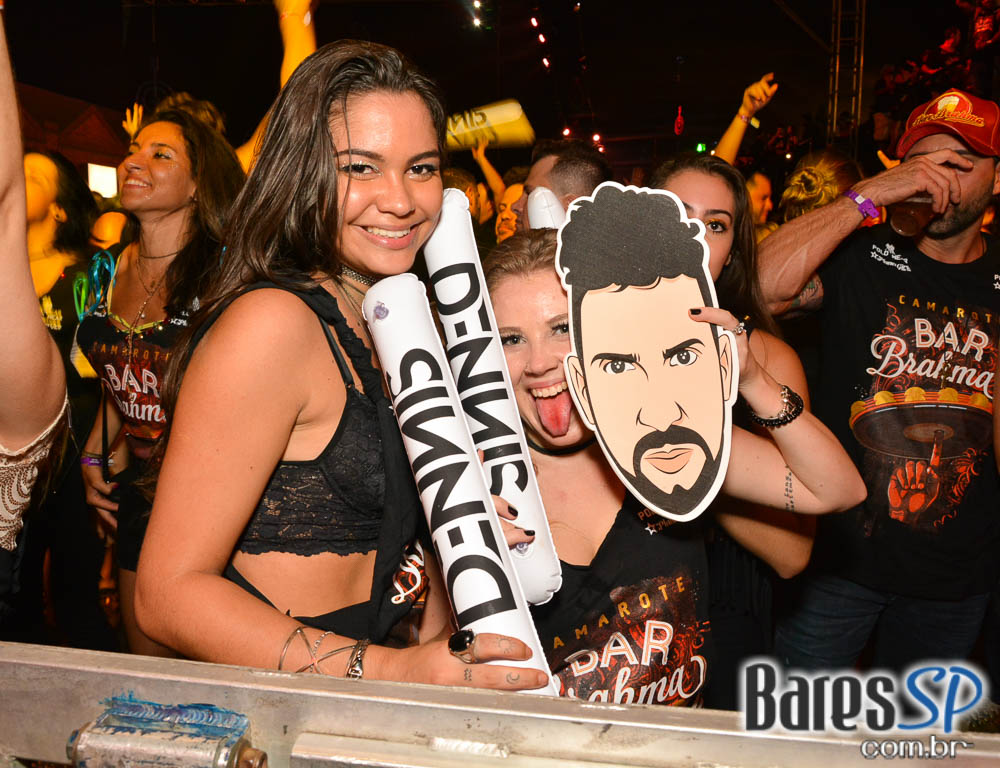 Camarote Bar Brahma recebeu Baile do Bem no Desfile das Capeão Camarote Bar Brahma recebeu Baile do Bem no Desfile das Capeão