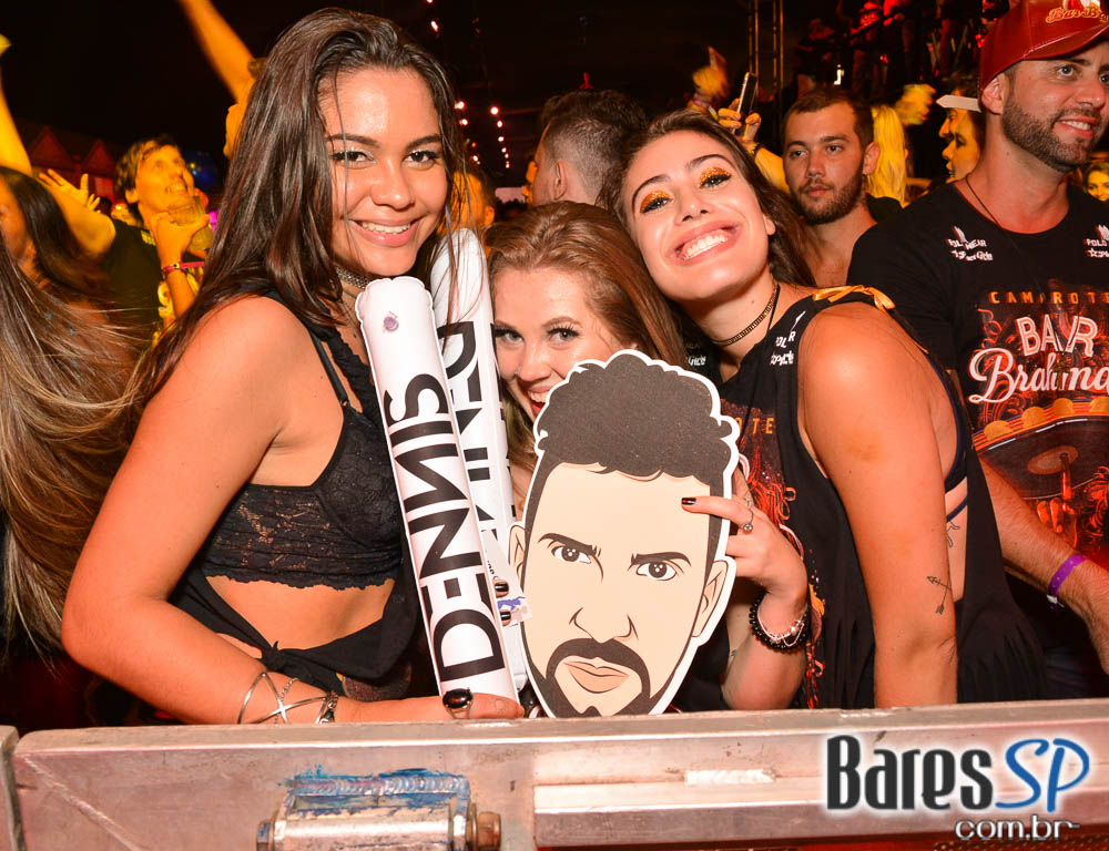 Camarote Bar Brahma recebeu Baile do Bem no Desfile das Capeão Camarote Bar Brahma recebeu Baile do Bem no Desfile das Capeão