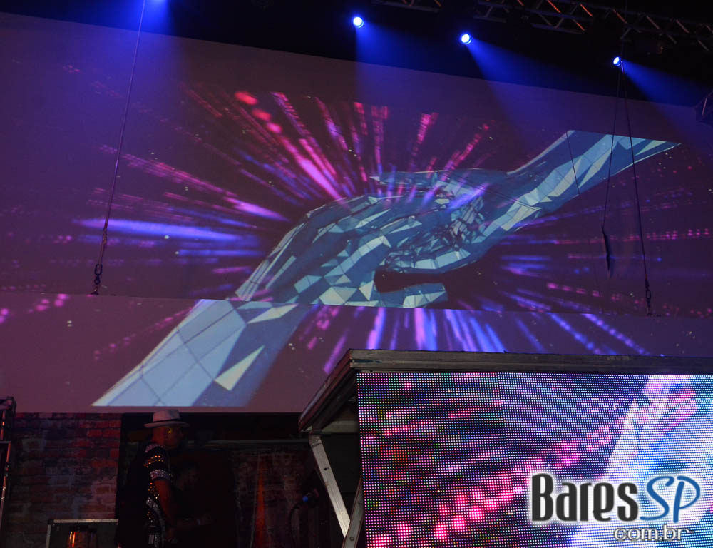 Camarote Bar Brahma recebeu Baile do Bem no Desfile das Capeão Camarote Bar Brahma recebeu Baile do Bem no Desfile das Capeão