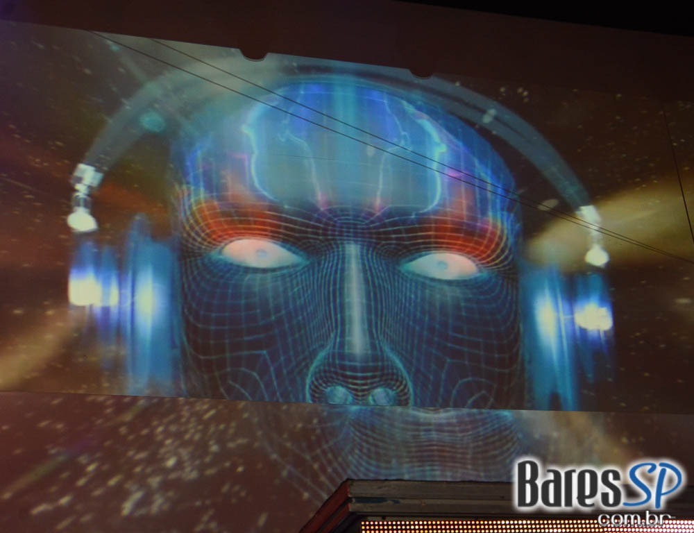 Camarote Bar Brahma recebeu Baile do Bem no Desfile das Capeão Camarote Bar Brahma recebeu Baile do Bem no Desfile das Capeão