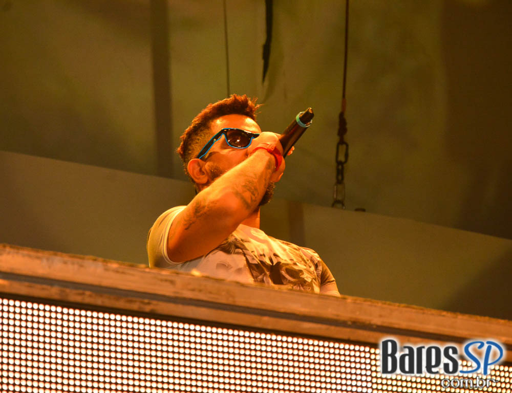 Camarote Bar Brahma recebeu Baile do Bem no Desfile das Capeão Camarote Bar Brahma recebeu Baile do Bem no Desfile das Capeão