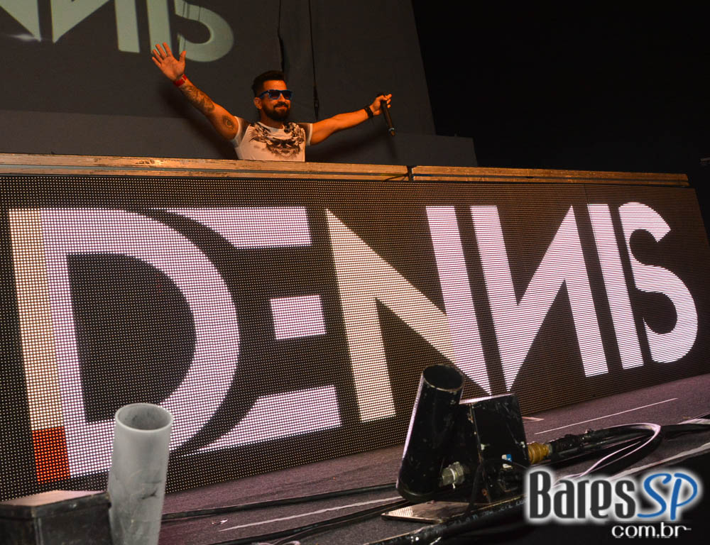 Camarote Bar Brahma recebeu Baile do Bem no Desfile das Capeão Camarote Bar Brahma recebeu Baile do Bem no Desfile das Capeão